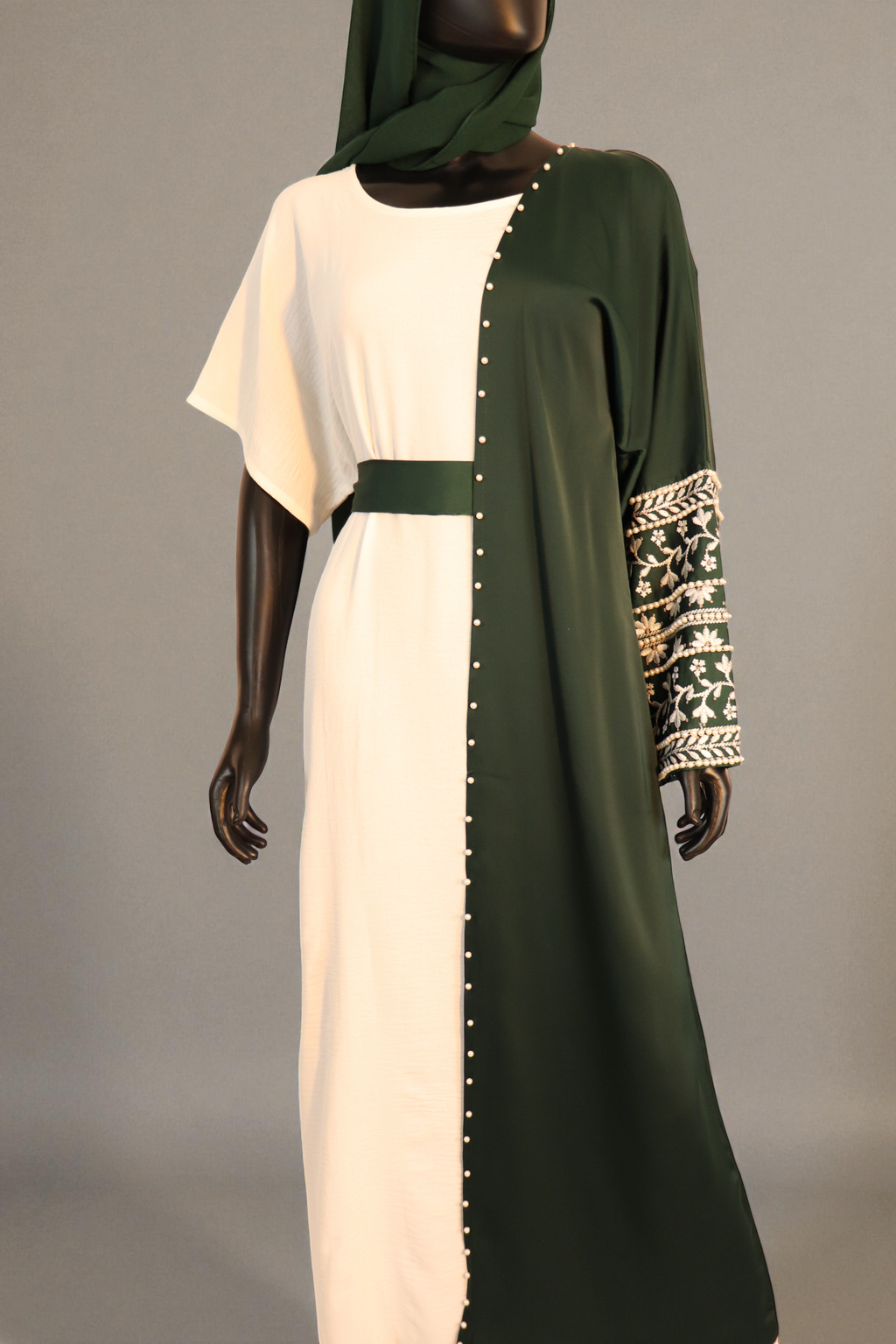 Emerald Dream Abaya Set: Embroidered Sleeves