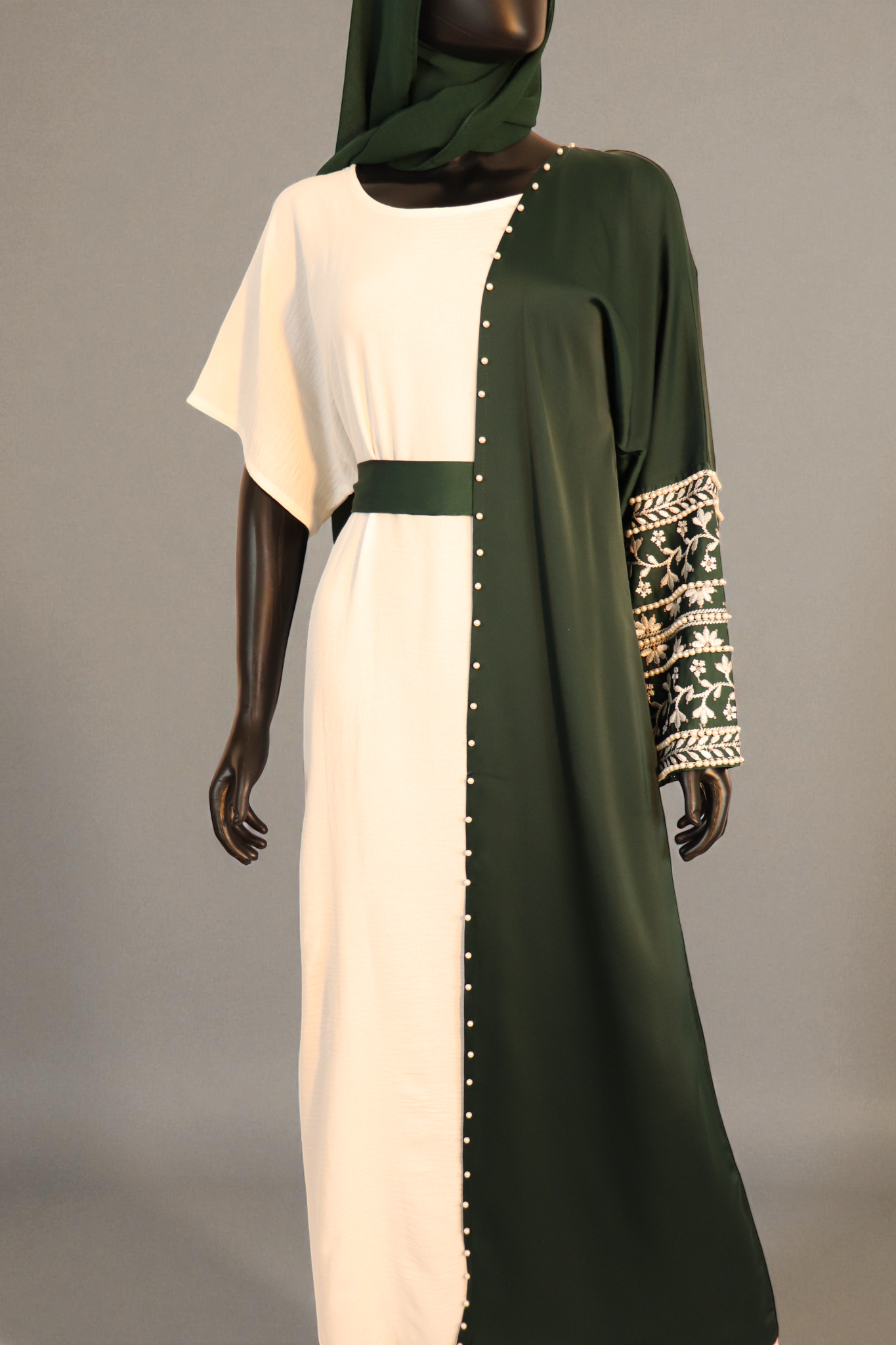 Emerald Dream Abaya Set: Embroidered Sleeves
