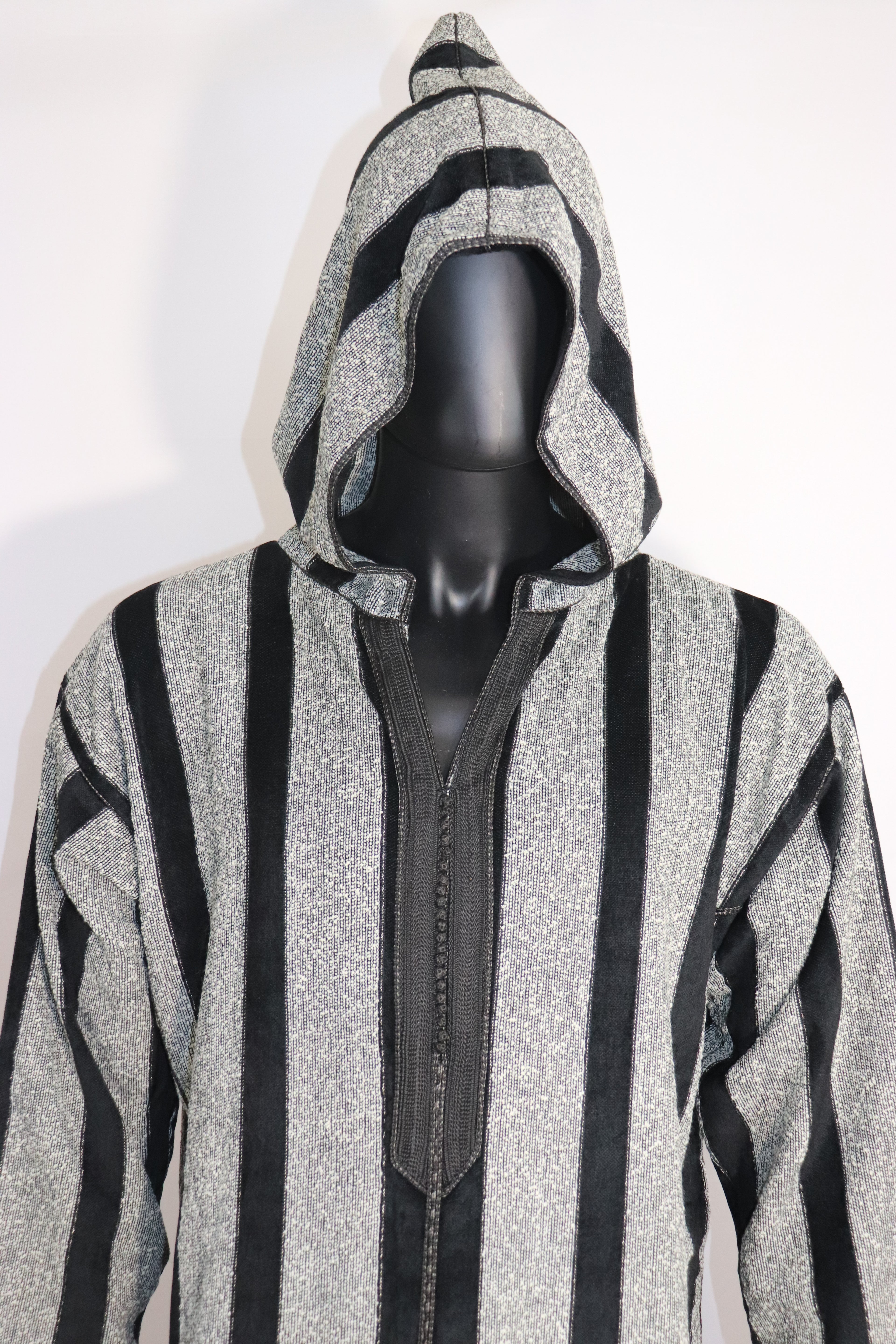 Moroccan black and gray stripe hooded thobe