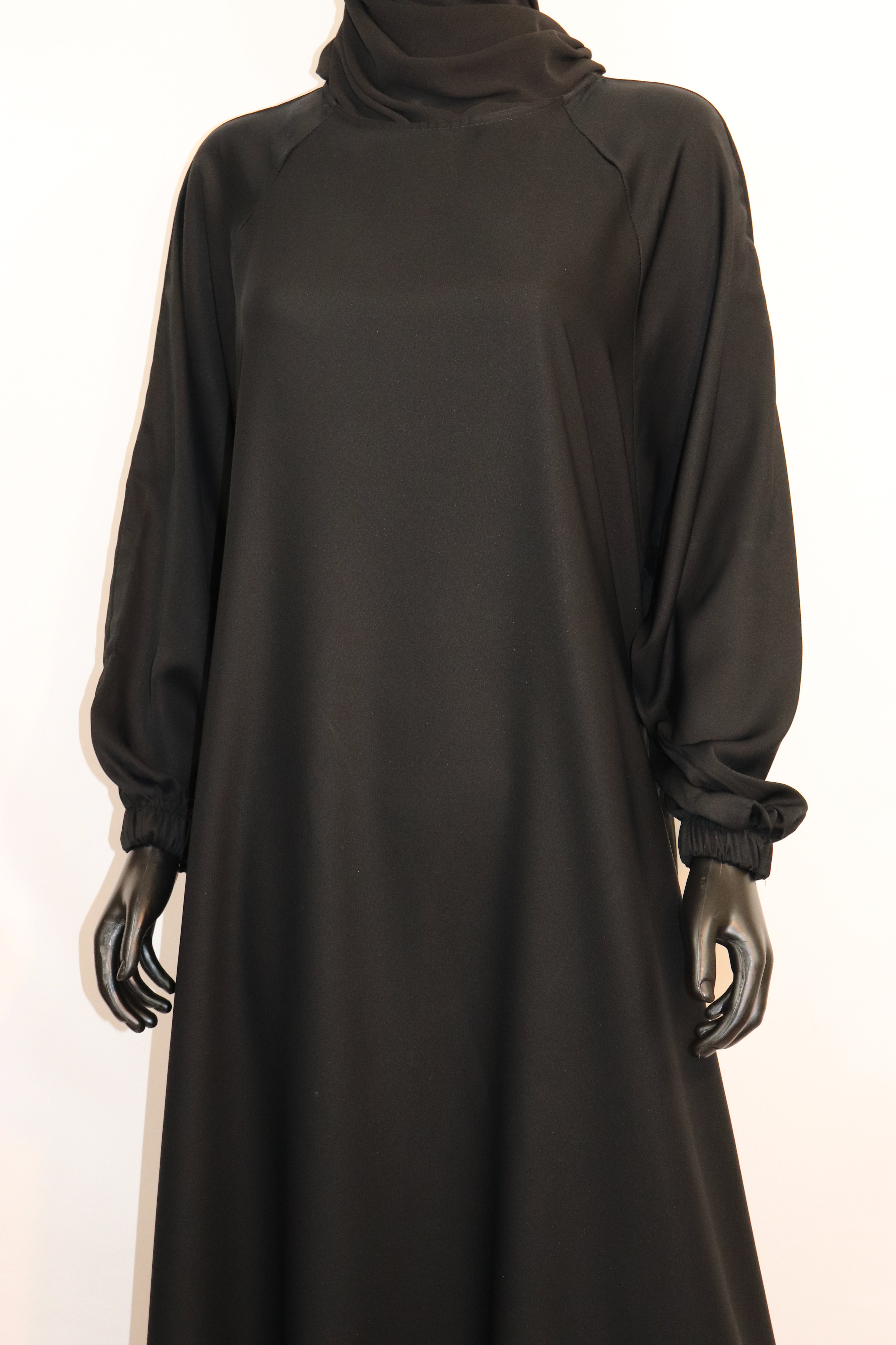 Closed cuffed Abaya with Pocket