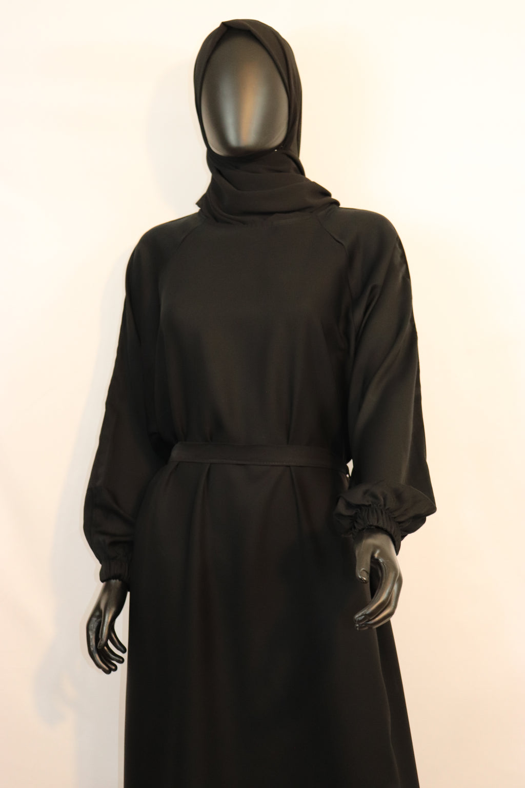 Closed cuffed Abaya with Pocket