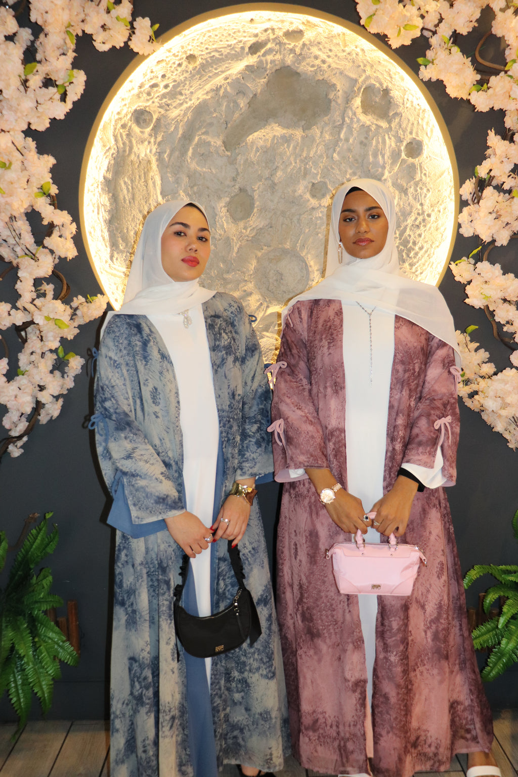 Abstract-Print Abaya with Bow-Tie Sleeve