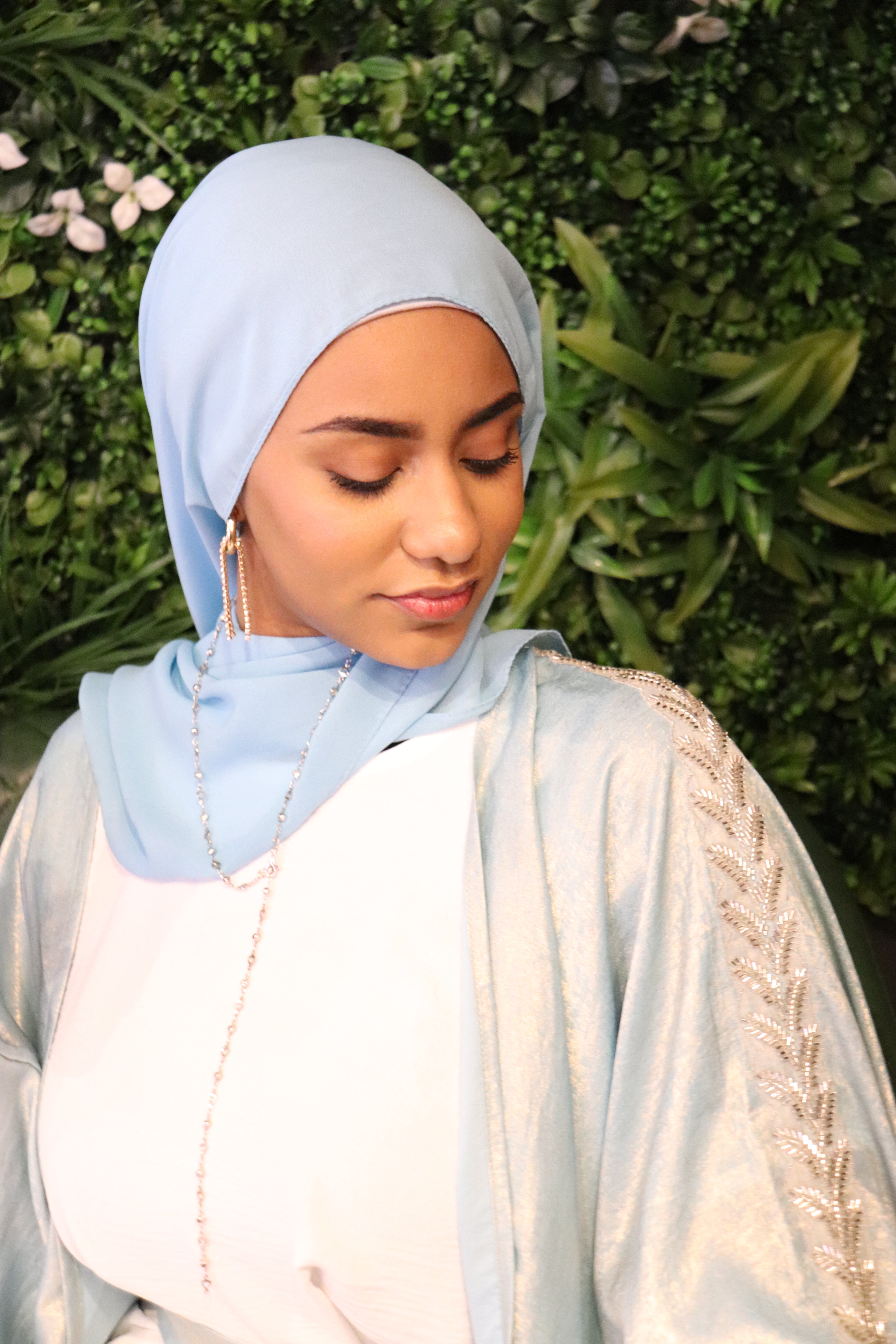 Serene Sky Blue & White Abaya Ensemble