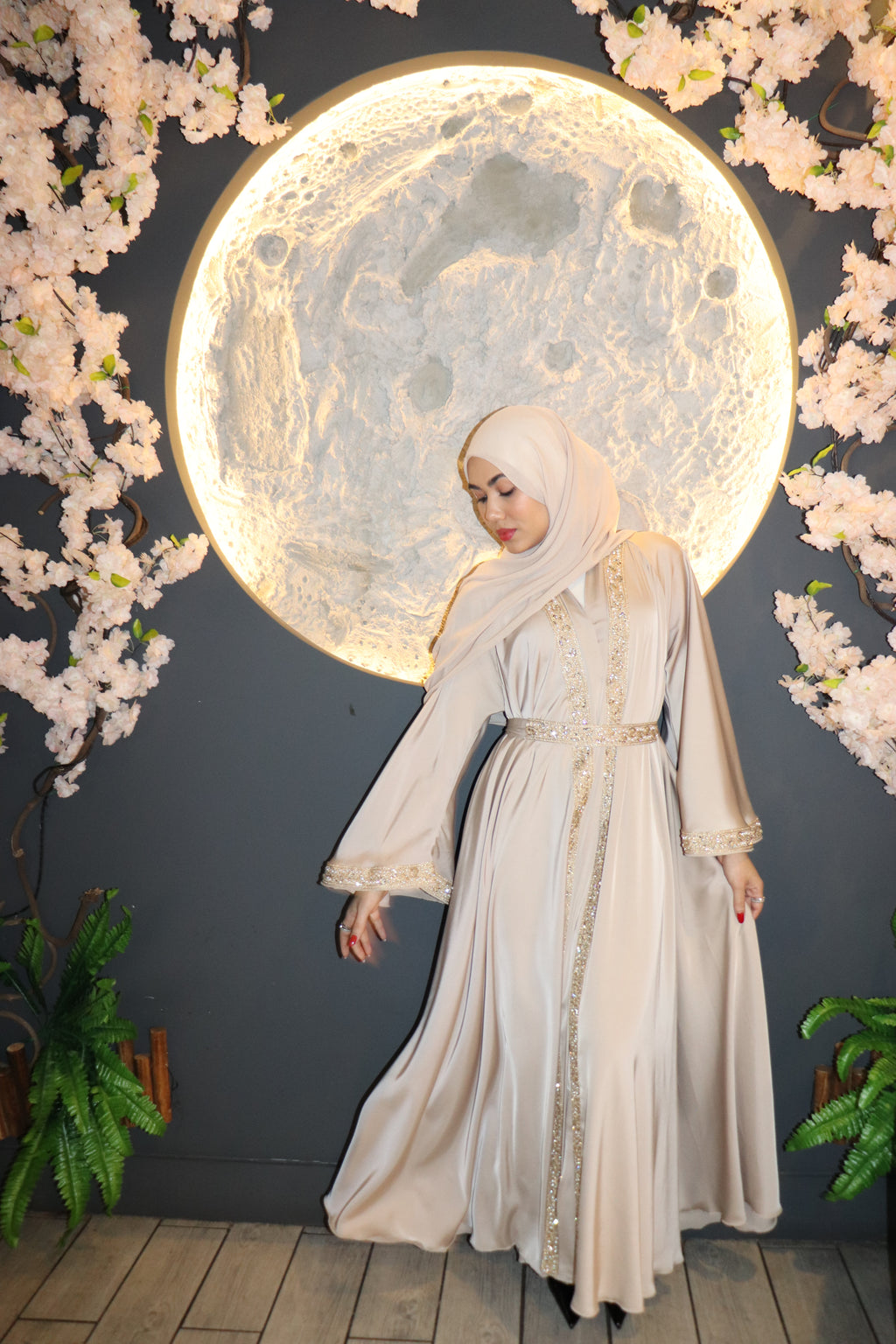 Elegant Silk-Satin Open Abaya set