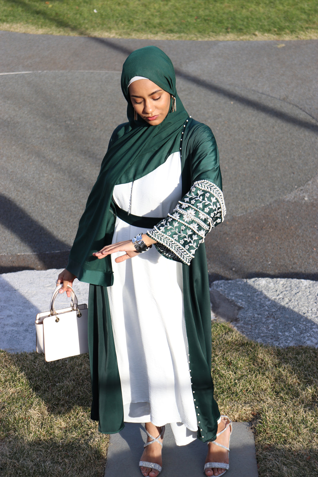 Emerald Dream Abaya Set: Embroidered Sleeves