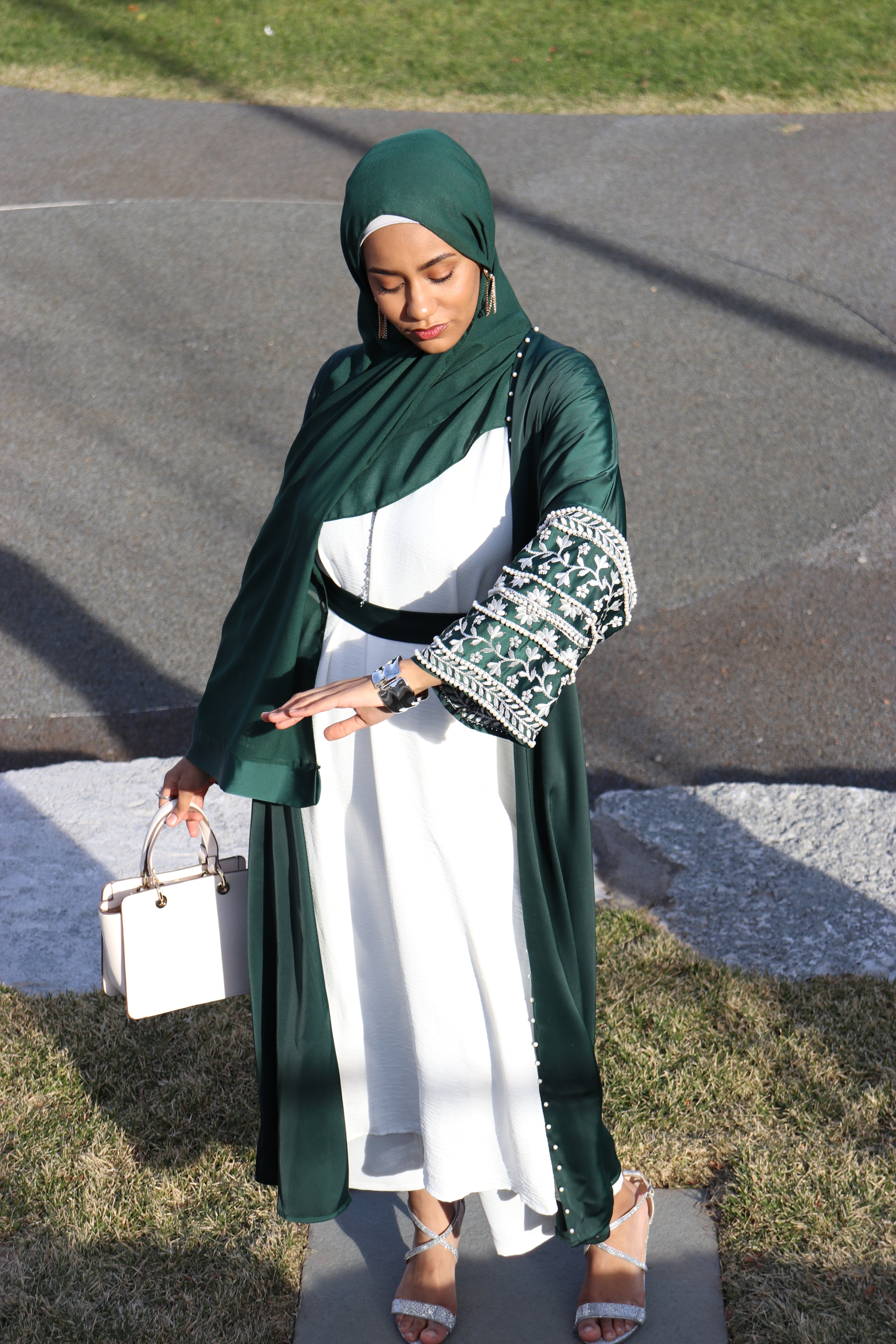 Emerald Dream Abaya Set: Embroidered Sleeves