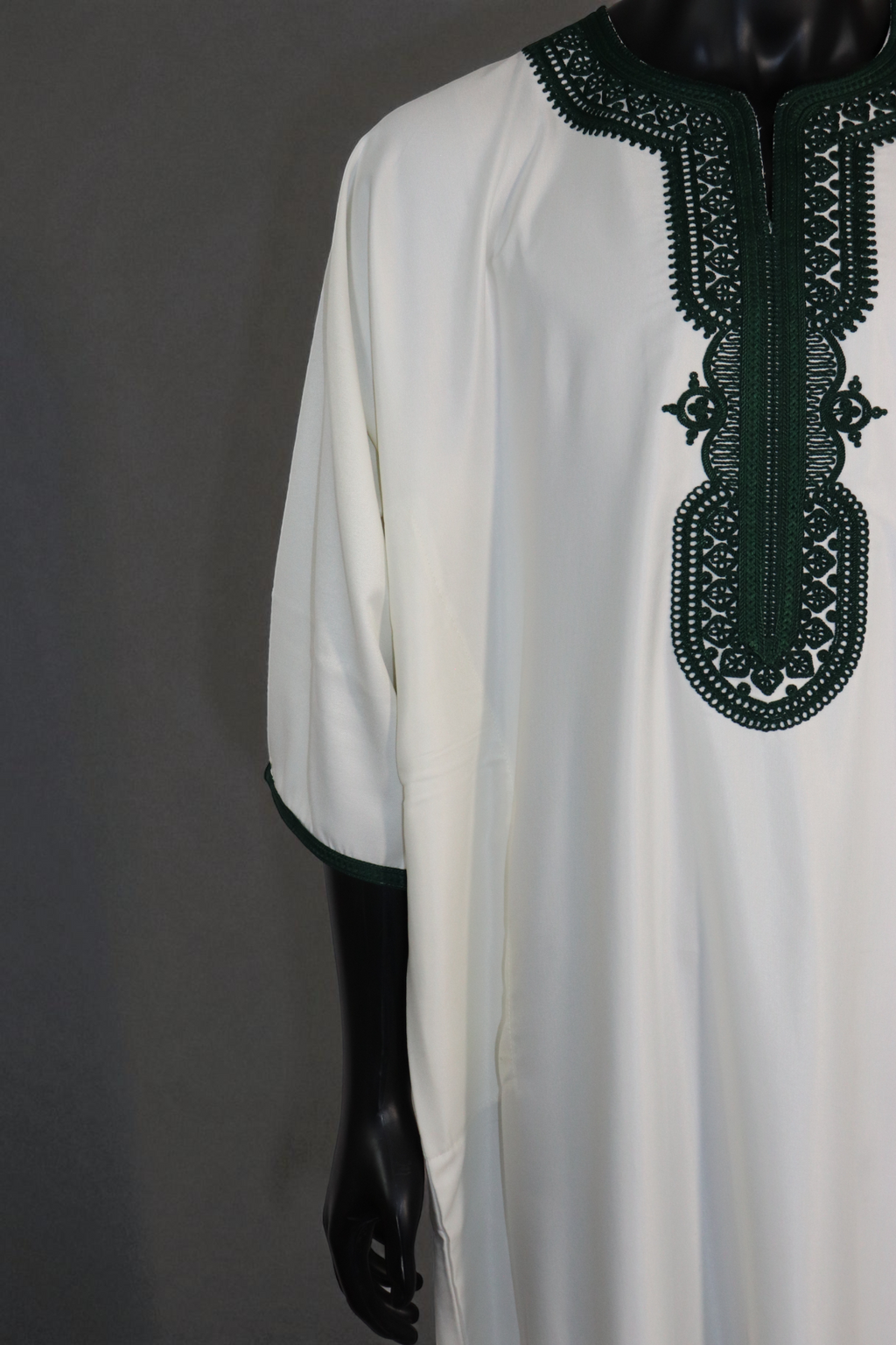 White Moroccan Thobe with embroidery 